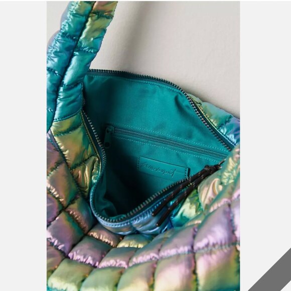 Free People Quilted Carry Bag - Limited Edition Iridescent Nebula - NWT - Picture 3 of 10